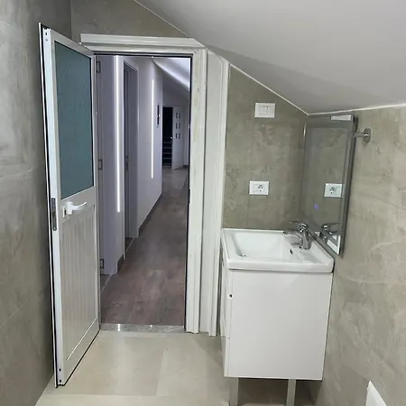 Gospodarstwo wiejskie Lici Linze